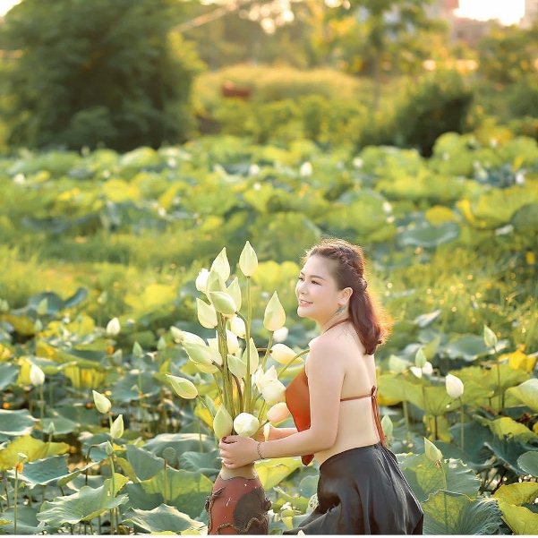 Ca sĩ Cao Hồng ái mộ người chị thân thiết tài năng xinh đẹp Mai Nguyễn