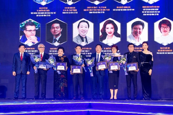 Doanh nhân Nguyễn Thu Trang được vinh danh Top 100 Phong Cách Doanh Nhân 2021-2022