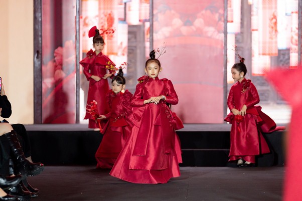 Mẫu nhí tài năng Vietnam International Kids Star Award 2022 gọi tên Đỗ Bảo Hân