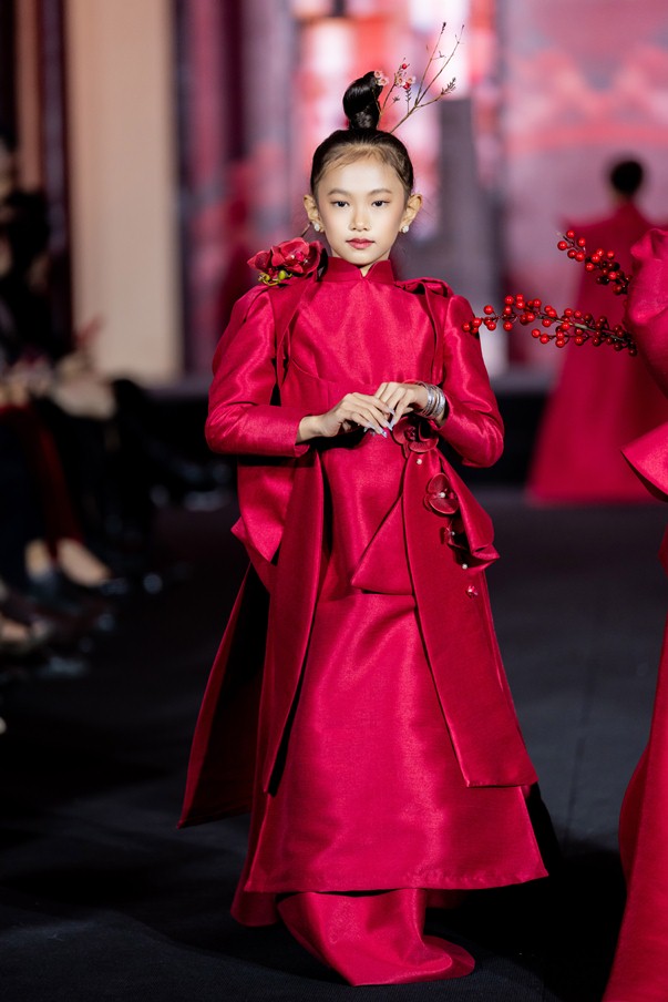 Mẫu nhí tài năng Vietnam International Kids Star Award 2022 gọi tên Đỗ Bảo Hân