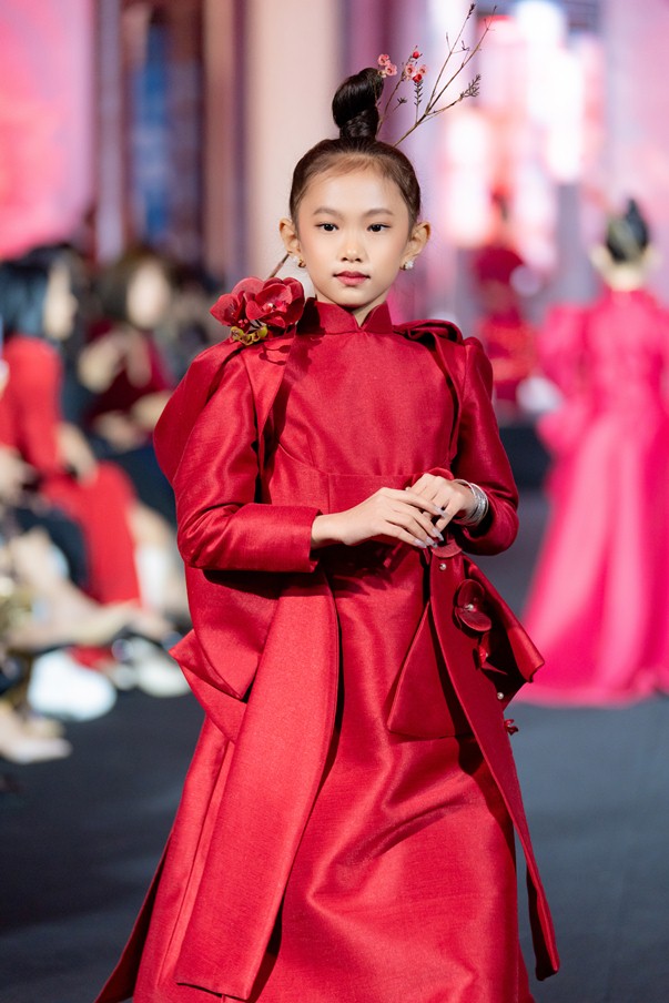 Mẫu nhí tài năng Vietnam International Kids Star Award 2022 gọi tên Đỗ Bảo Hân
