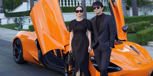 Hà Phương khoe hai siêu xe trong bộ sưu tập của chồng tỷ phú