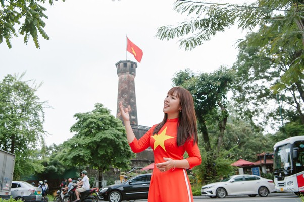 Một Việt Nam Chiến Thắng – sáng tác Đỗ Tuyết Nhi thu hút bạn bè quốc tế