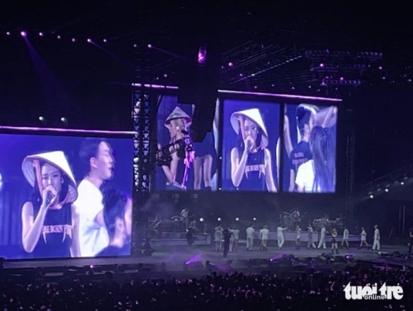 Báo nước ngoài nhận định sau đêm nhạc của BlackPink ở Hà Nội