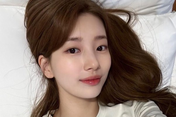 “Mối tình đầu quốc dân” Suzy khiến mạng xã hội bùng nổ bằng một bức ảnh selfie