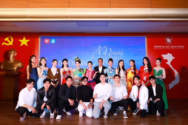 Dàn ngọc nữ tài sắc tại Hoa khôi Duyên dáng Ngoại thương 2023