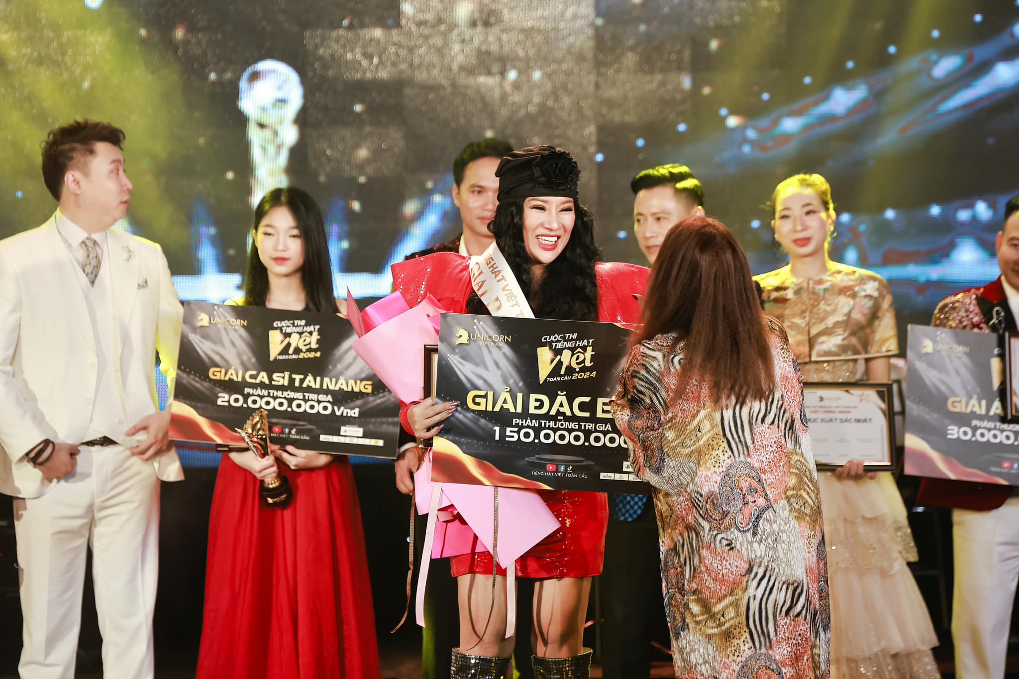 Thu Trang đoạt 2 giải thưởng ấn tượng tại Tiếng hát Việt toàn cầu 2024